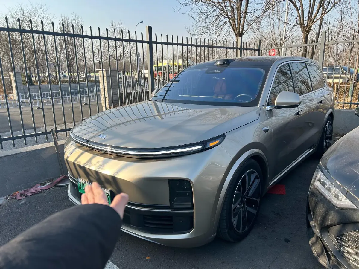 2023 Li L9 Range Extended 154HP REEV 42.6KWH