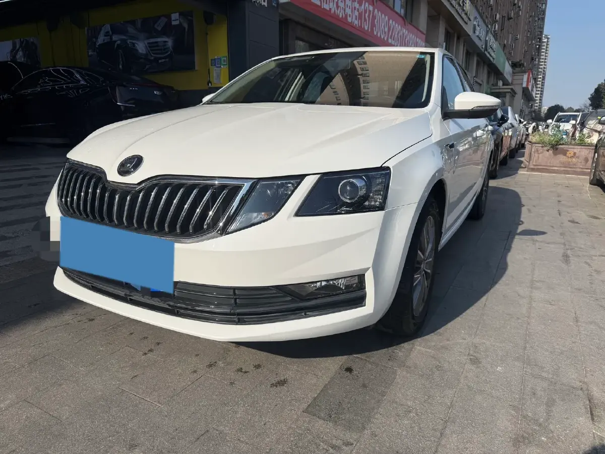 2019 Skoda Octavia 1.5L 116HP L4 6AT