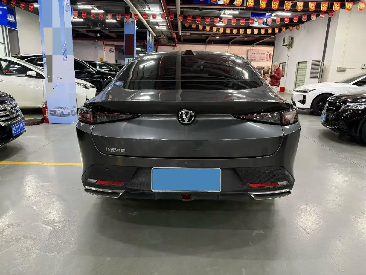 2023 ChangAn Oshan Z6 1.5T 188HP L4 7DCT,autocango,china used car exporter,china ev exporter,chinese used car exporter,chinese used ev exporter