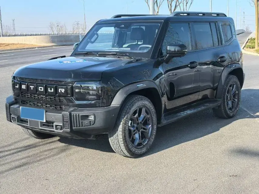 2023 Jetour Traveller 2.0T 254HP L4 7DCT