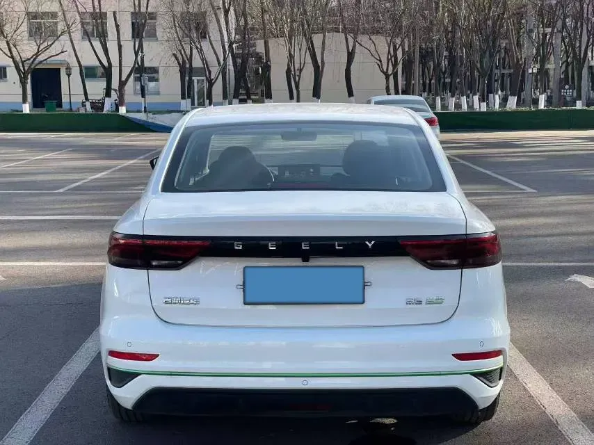 2022 Geely Emgrand L HiP 1.5T 181HP L4 3DHT PHEV 15.5KWH,autocango,china used car exporter,china ev exporter,chinese used car exporter,chinese used ev exporter