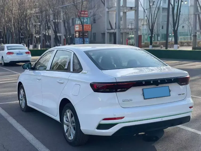 2022 Geely Emgrand L HiP 1.5T 181HP L4 3DHT PHEV 15.5KWH,autocango,china used car exporter,china ev exporter,chinese used car exporter,chinese used ev exporter