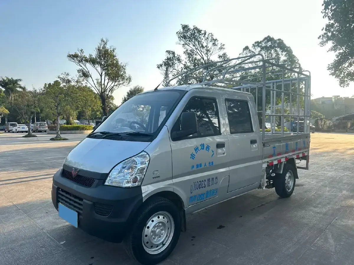 2019 WuLing RongGuang New Truck 1.5L 107HP L4 5MT