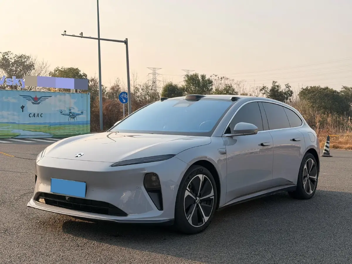 2024 NIO ET5T BEV 75KWH