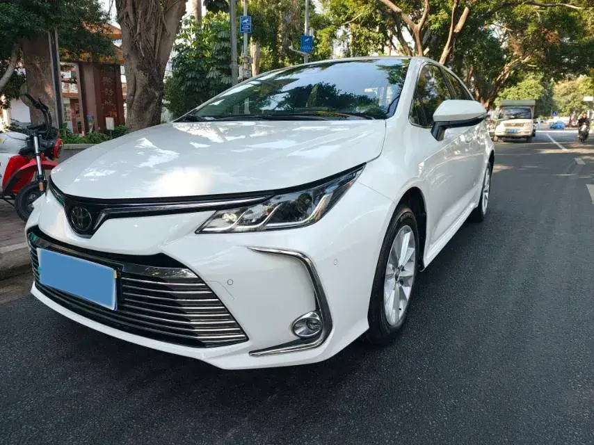 2019 Toyota Corolla 1.2T 116HP L4 CVT