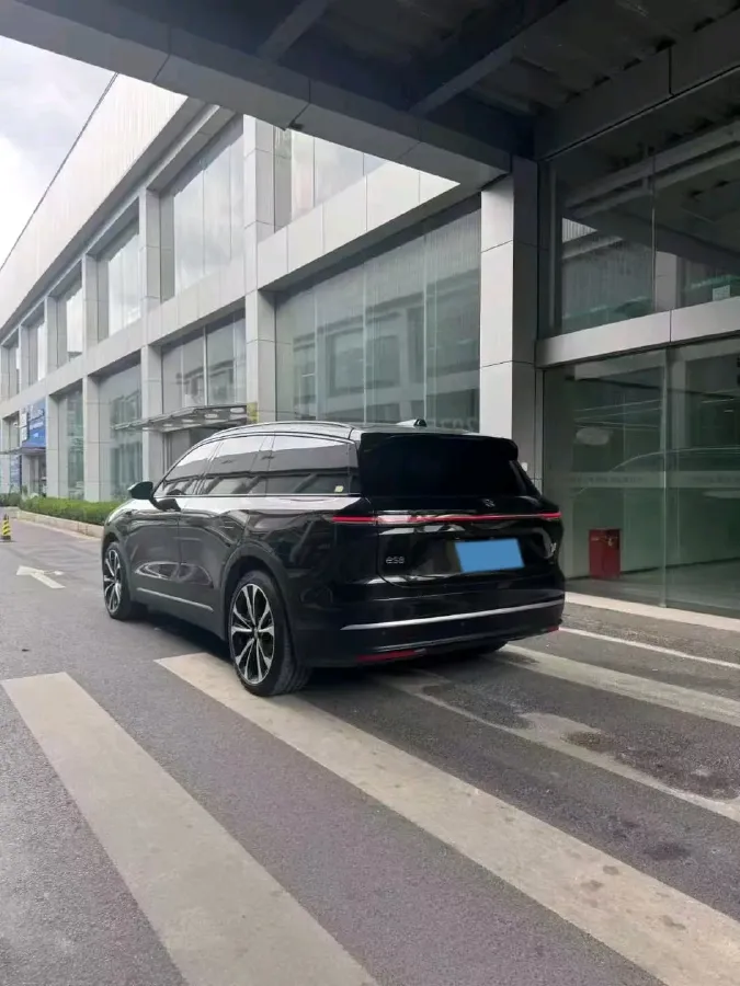 2024 Porsche Macan All-Electric BEV 100KWH,autocango,china used car exporter,china ev exporter,chinese used car exporter,chinese used ev exporter