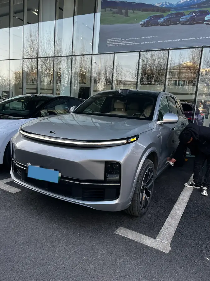 2022 Li L9 Range Extended 154HP REEV 42.6KWH