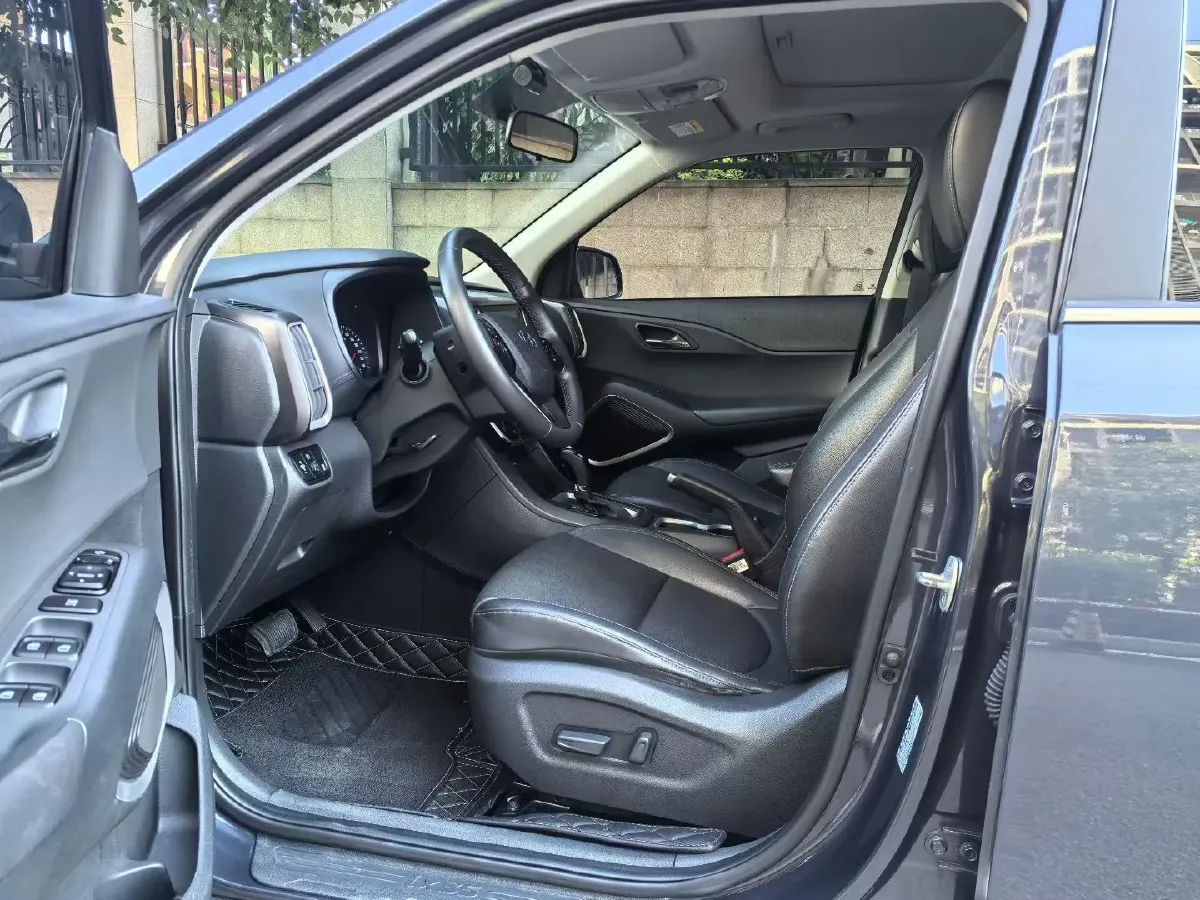 2019 Hyundai ix35 2.0L 160HP L4 6AT,autocango,china used car exporter,china ev exporter,chinese used car exporter,chinese used ev exporter