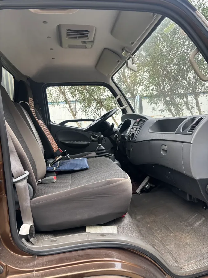 2025 Dongfeng Qiankun K6 2.5L 180HP L4 6MT,autocango,china used car exporter,china ev exporter,chinese used car exporter,chinese used ev exporter