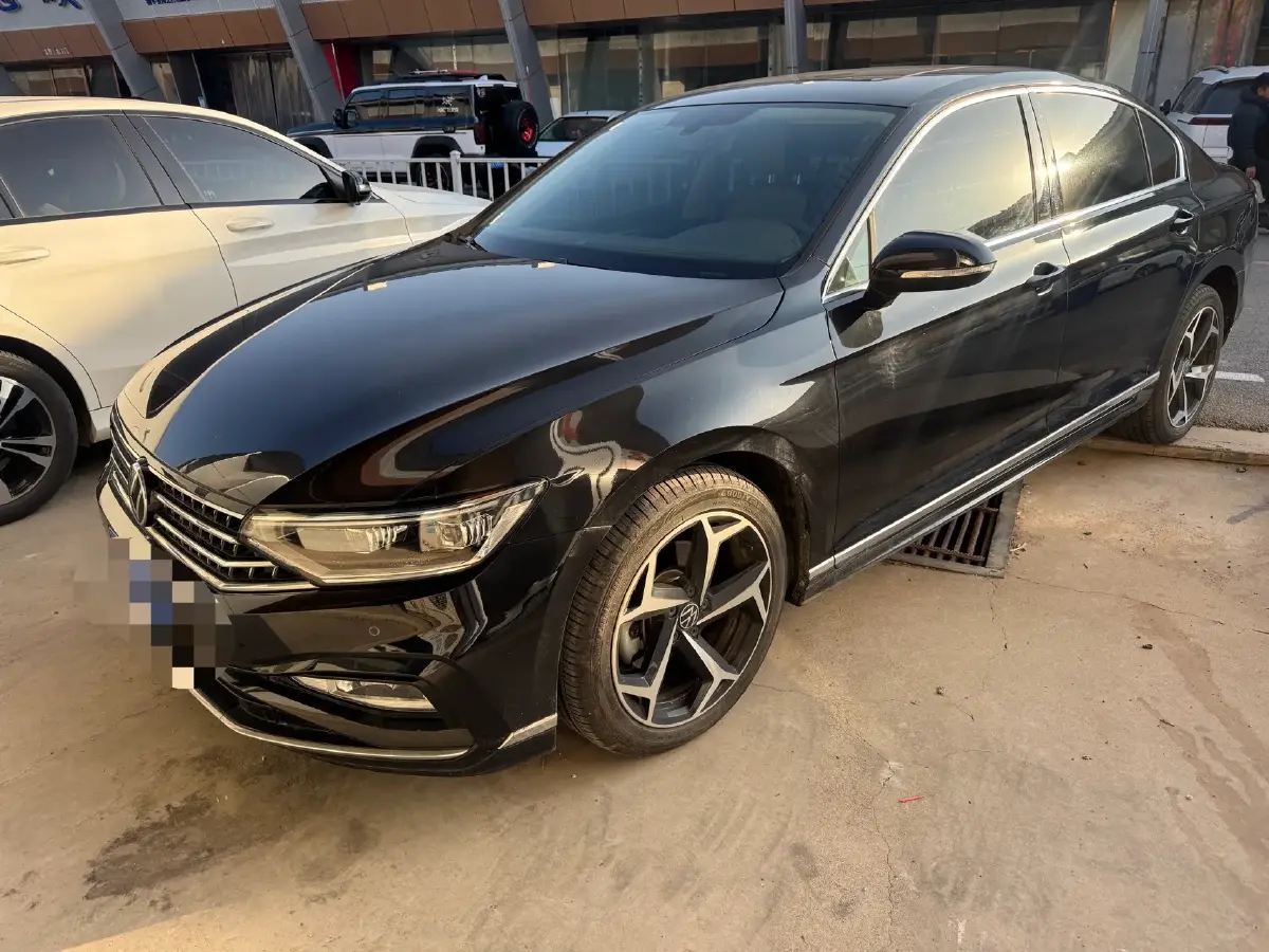 2023 Volkswagen Magotan 2.0T 186HP L4 7DCT