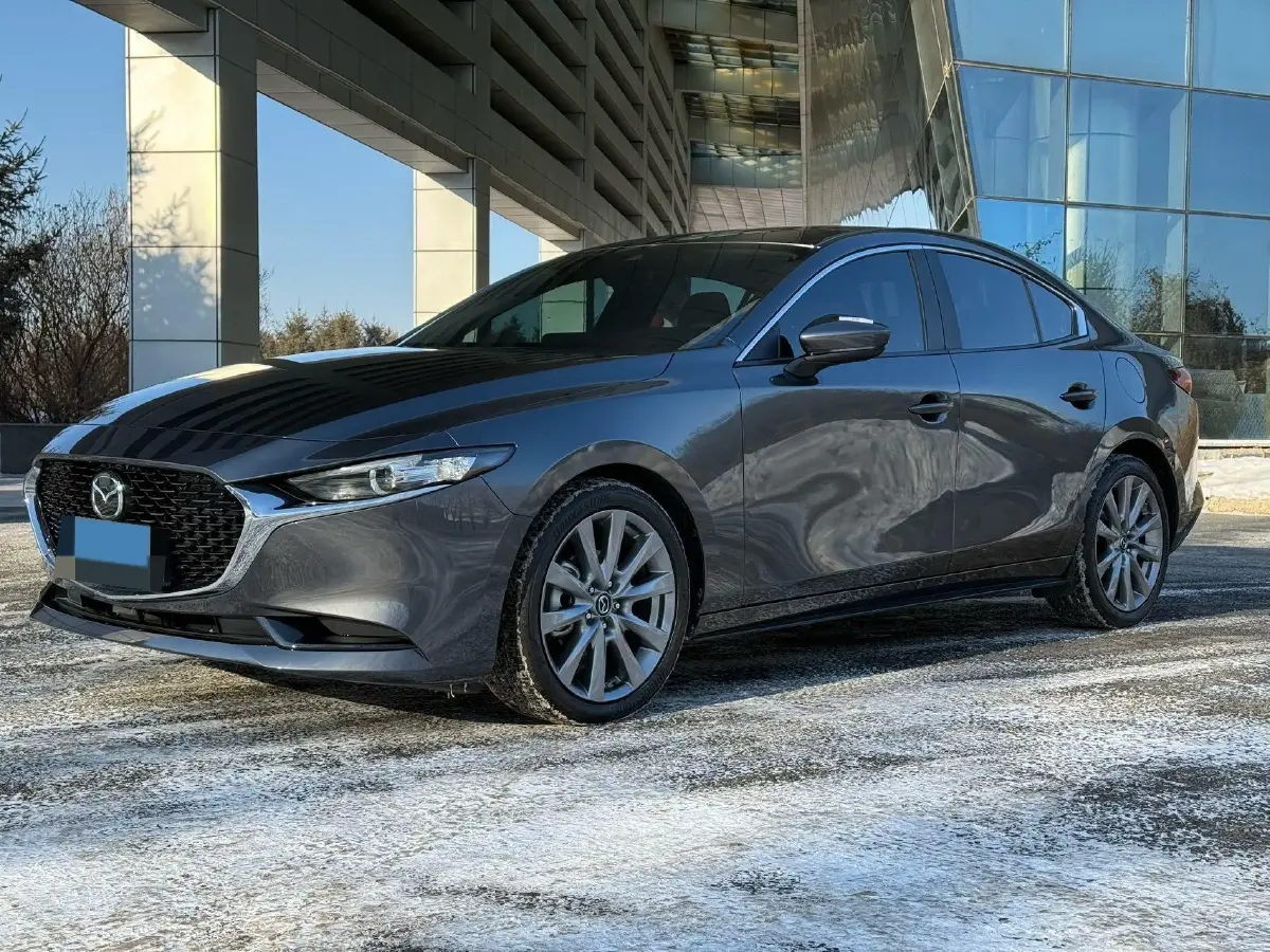 2022 Mazda 3 Axela 2.0L 158HP L4 6AT