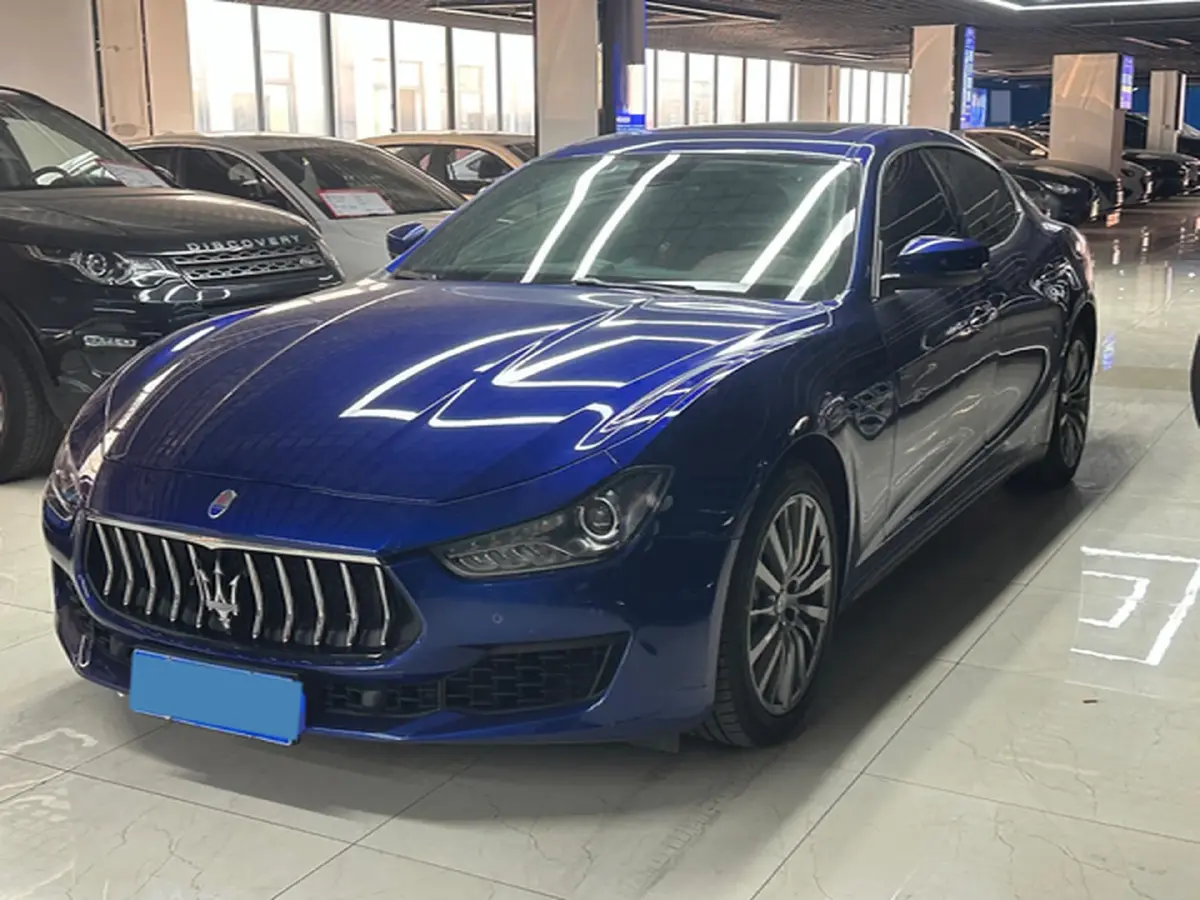 2021 Maserati Ghibli 2.0T 330HP L4 8AT