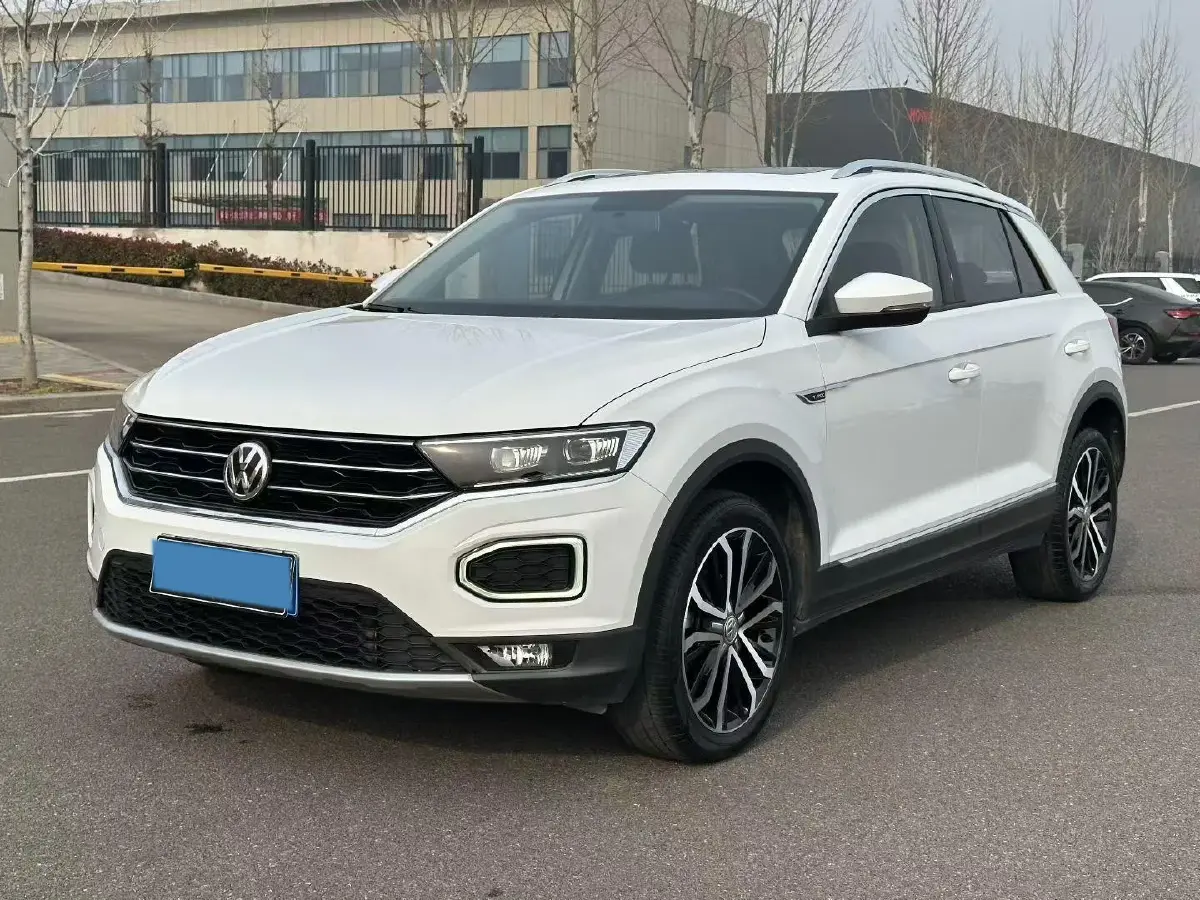 2020 Volkswagen T-Roc 1.4T 150HP L4 7DCT