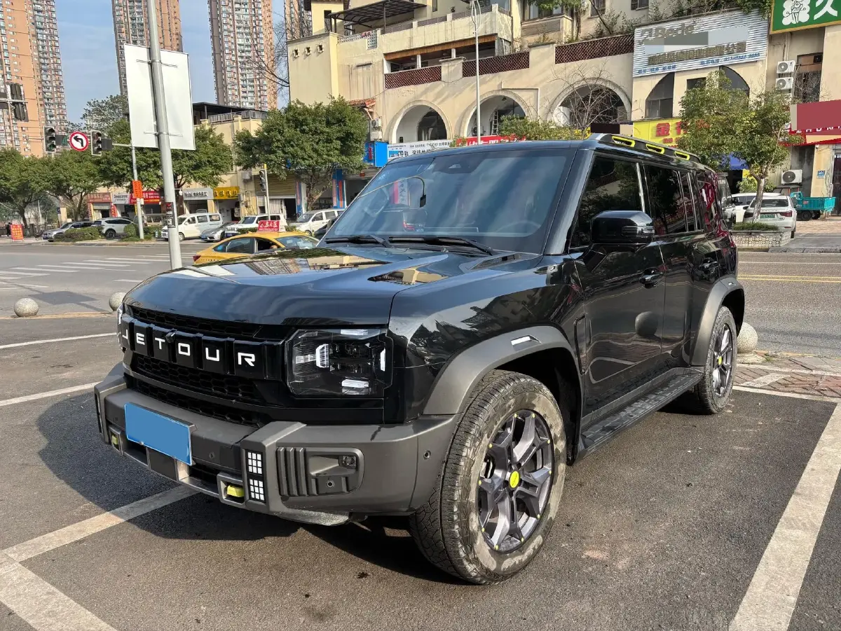 2023 Jetour Traveller 2.0T 254HP L4 7DCT