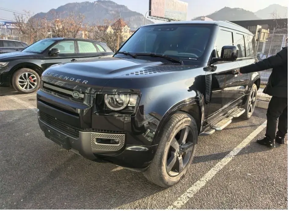 2021 Land Rover Defender 3.0T 400HP L6 8AT