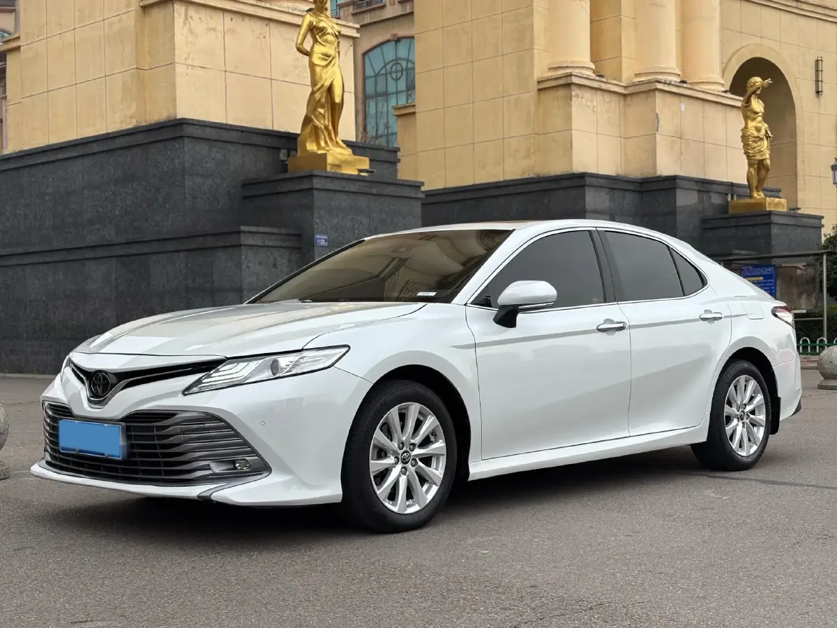 2019 Toyota Camry 2.0L 178HP L4 CVT