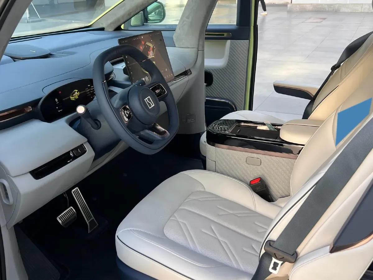 2025 Zeekr MIX BEV 102KWH,autocango,china used car exporter,china ev exporter,chinese used car exporter,chinese used ev exporter