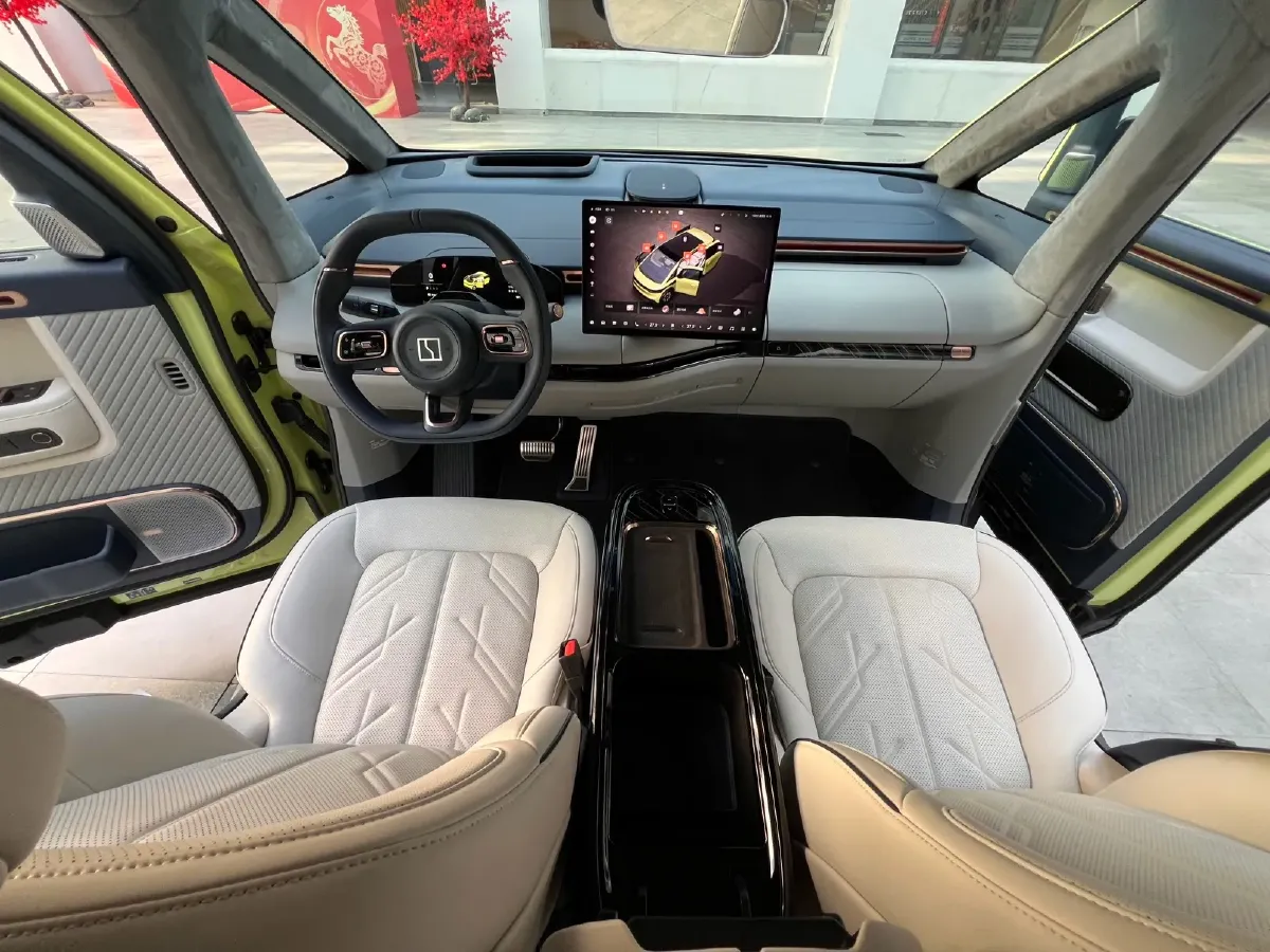 2025 Zeekr MIX BEV 102KWH,autocango,china used car exporter,china ev exporter,chinese used car exporter,chinese used ev exporter