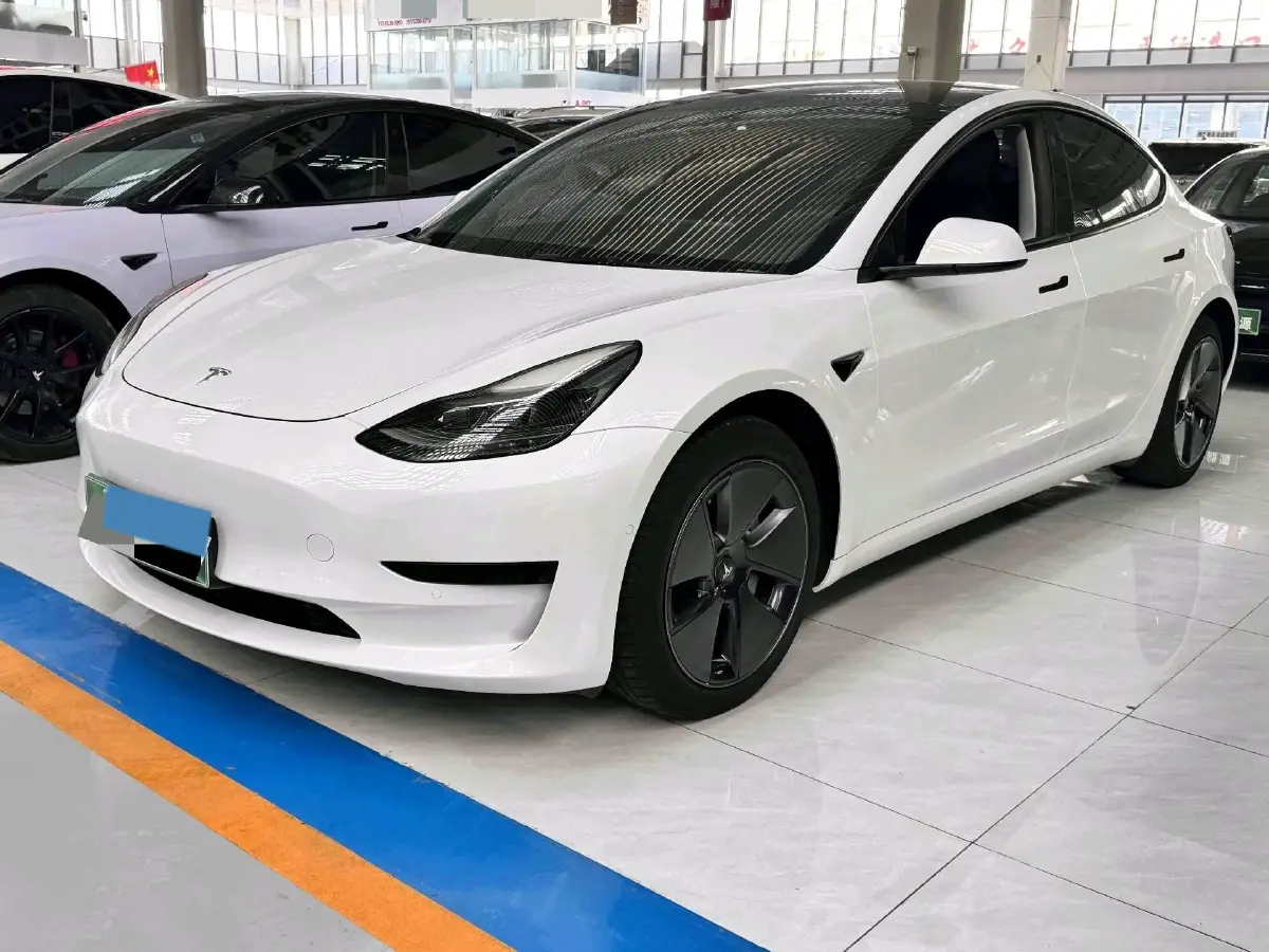 2022 Tesla Model 3 BEV 60KWH