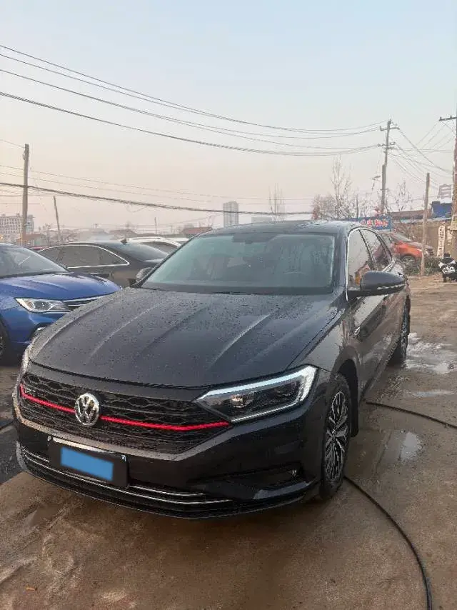 2021 Volkswagen Sagitar 1.2T 116HP L4 7DCT