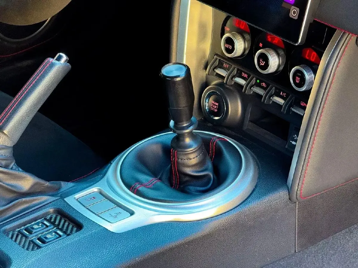 2019 Ford Focus 2.3T 280HP L4 6MT,autocango,china used car exporter,china ev exporter,chinese used car exporter,chinese used ev exporter