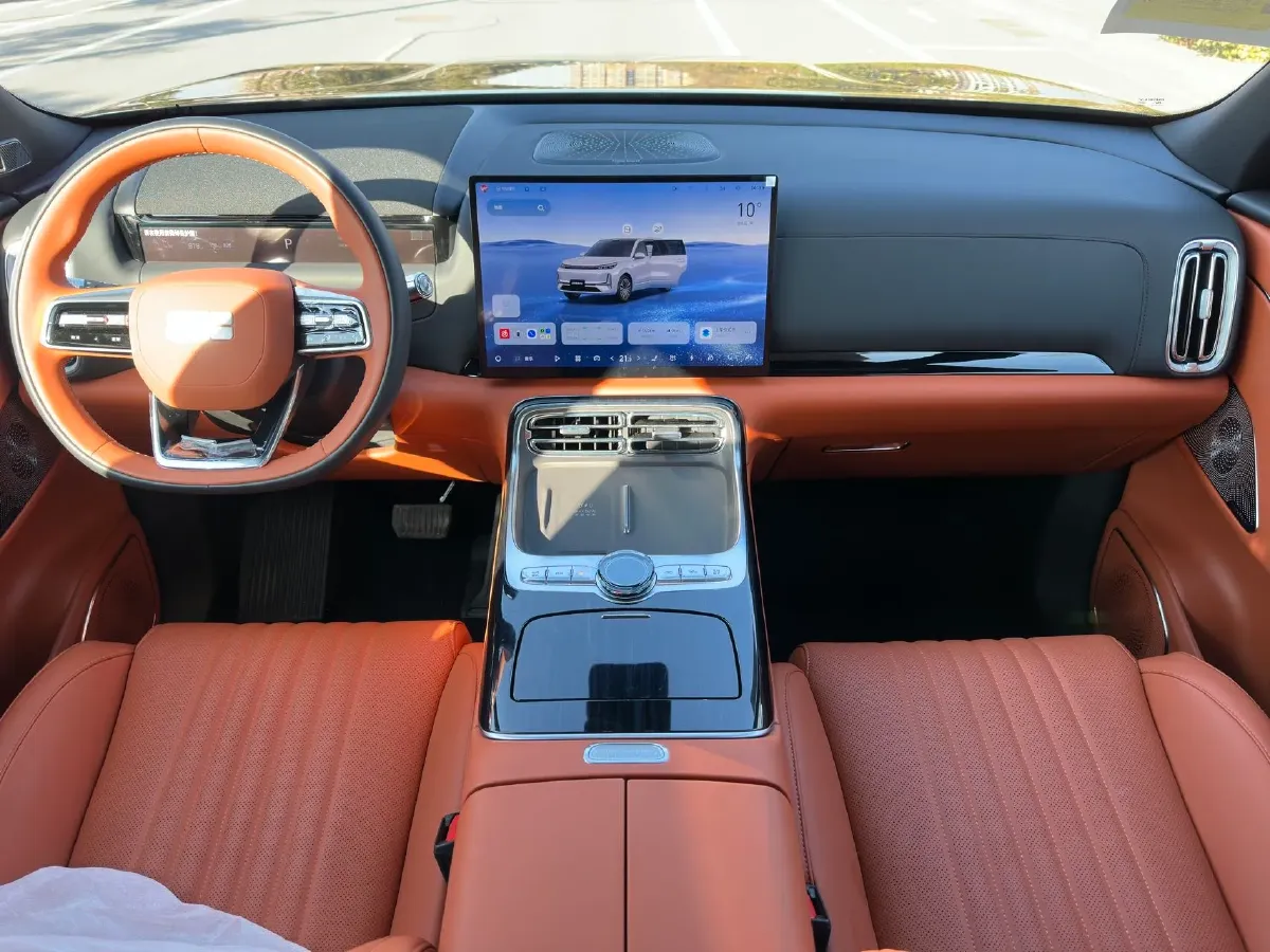 2025 Geely Galaxy M9 1.5T 163HP L4 3DHT PHEV,autocango,china used car exporter,china ev exporter,chinese used car exporter,chinese used ev exporter