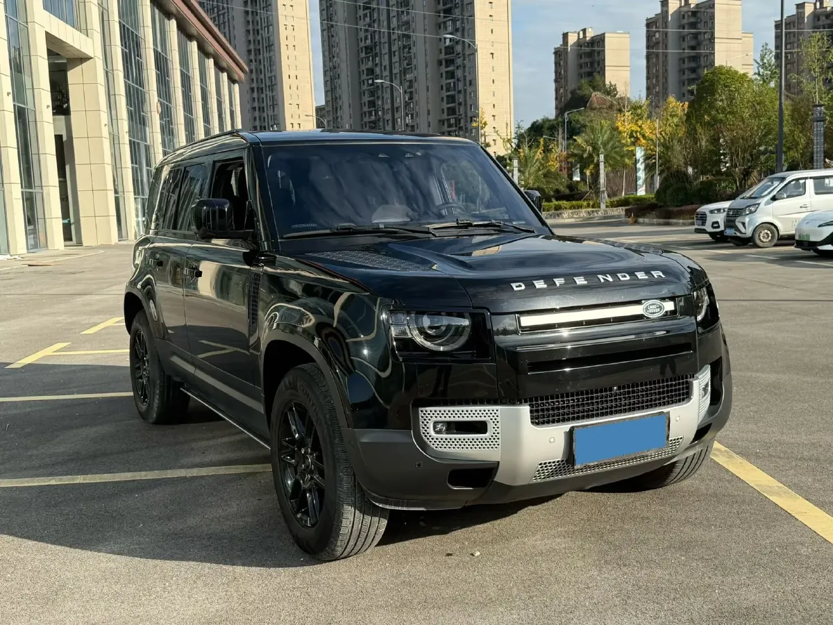 2021 Land Rover Defender 3.0T 400HP L6 8AT,autocango,china used car exporter,china ev exporter,chinese used car exporter,chinese used ev exporter