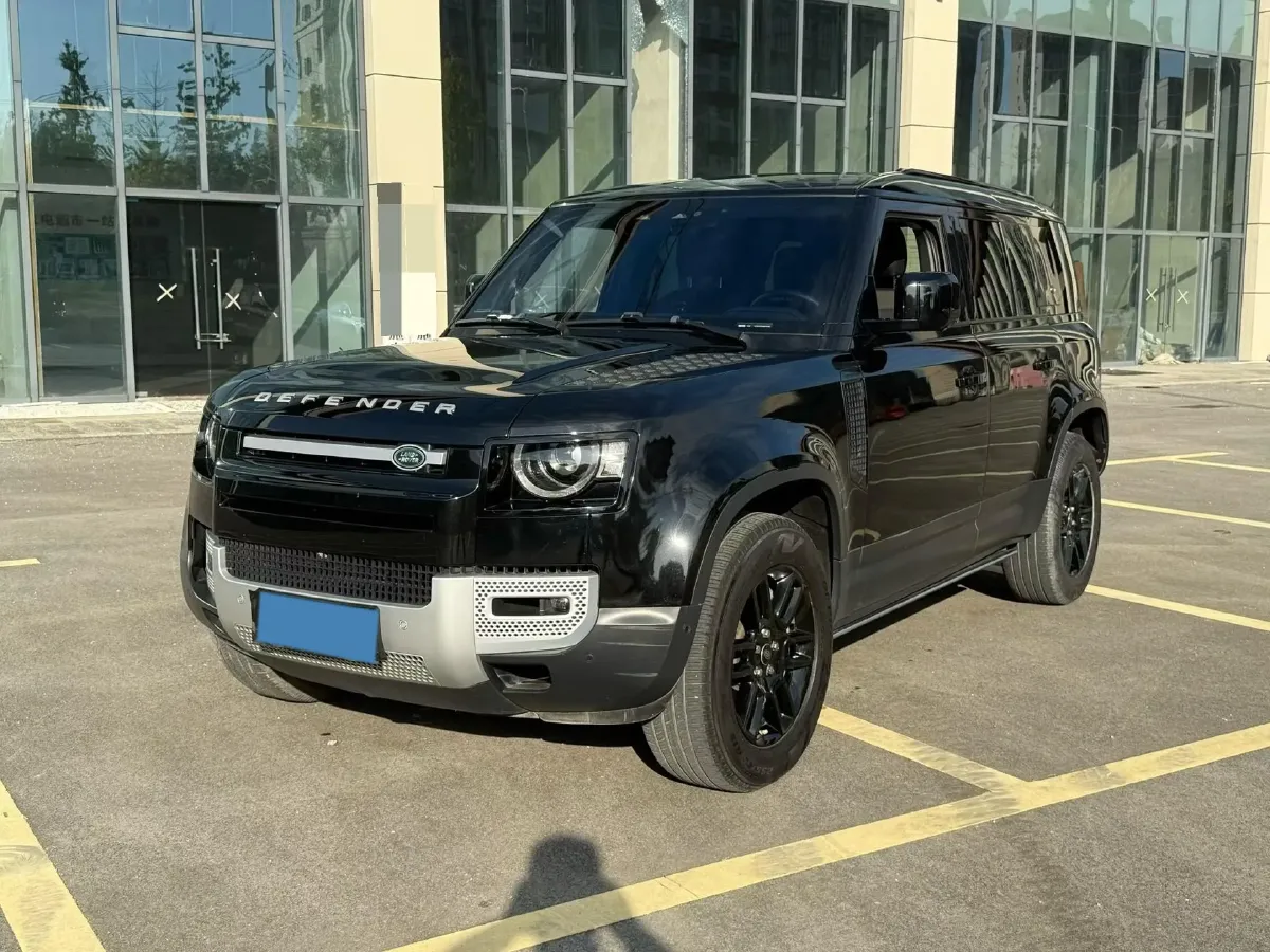 2021 Land Rover Defender 3.0T 400HP L6 8AT,autocango,china used car exporter,china ev exporter,chinese used car exporter,chinese used ev exporter