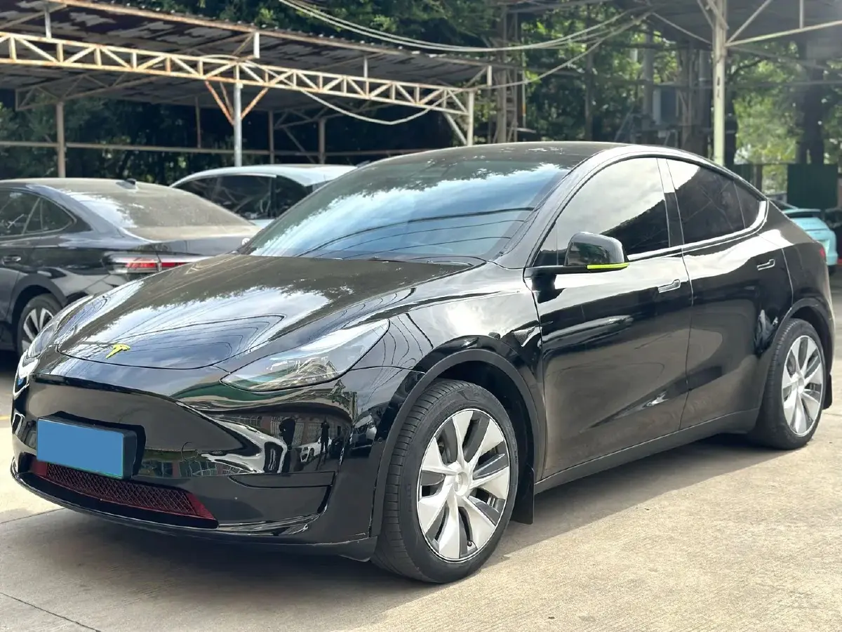 2022 Tesla Model Y BEV 60KWH