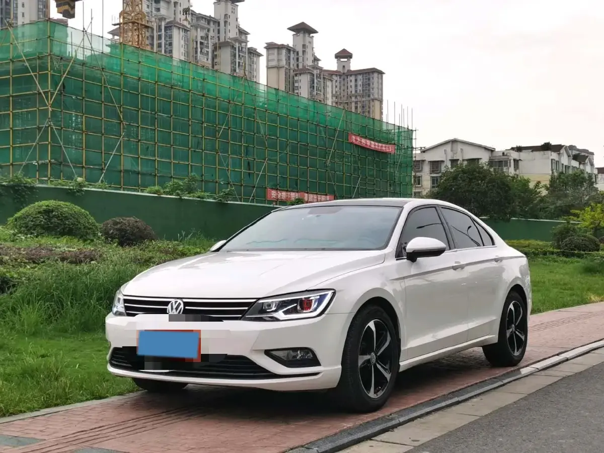 2017 Volkswagen Lamando 1.4T 131HP L4 7DCT