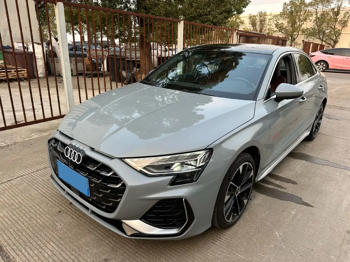 2025 Audi A3 1.5T 160HP L4 7DCT