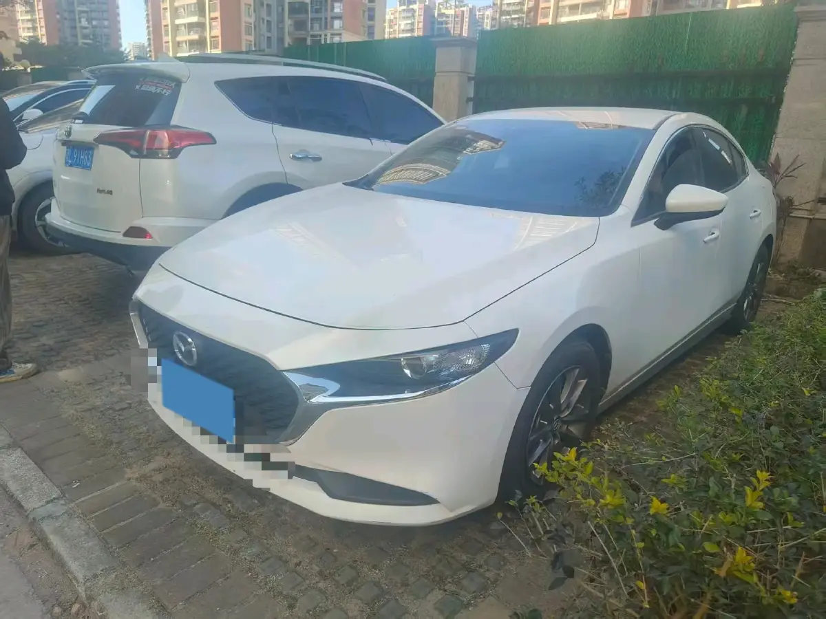 2020 Mazda 3 Axela 1.5L 117HP L4 6AT