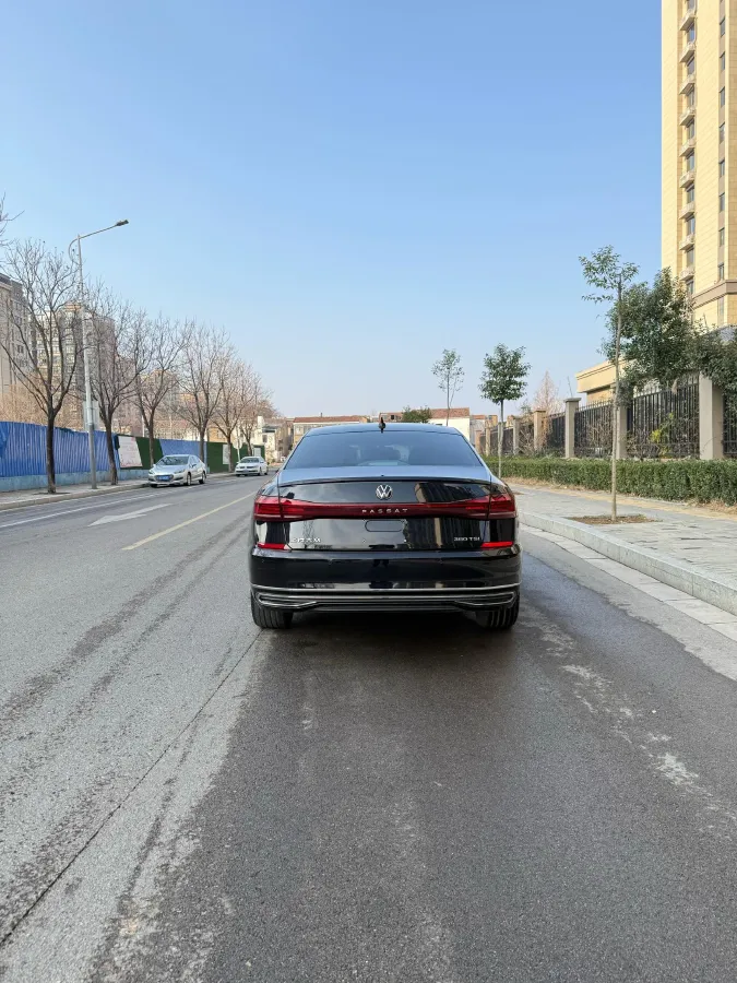 2024 Volkswagen Passat 2.0T 220HP L4 7DCT,autocango,china used car exporter,china ev exporter,chinese used car exporter,chinese used ev exporter