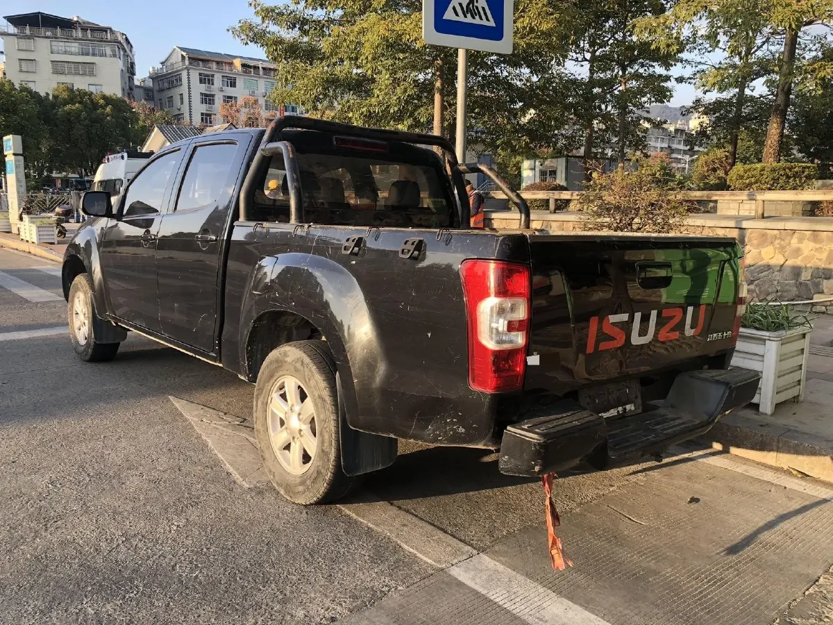 2020 JMC BaoDian 2.5T 140HP L4 5MT,autocango,china used car exporter,china ev exporter,chinese used car exporter,chinese used ev exporter