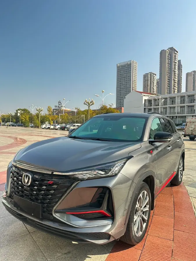 2022 ChangAn CS75 Plus 2.0T 233HP L4 8AT