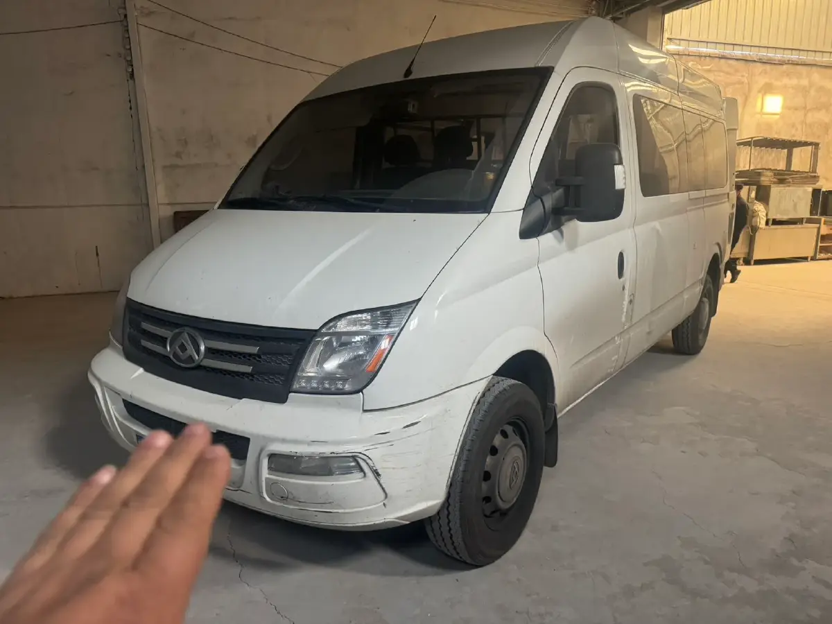 2023 MAXUS XinTu V80 2.0T 139HP L4 6MT