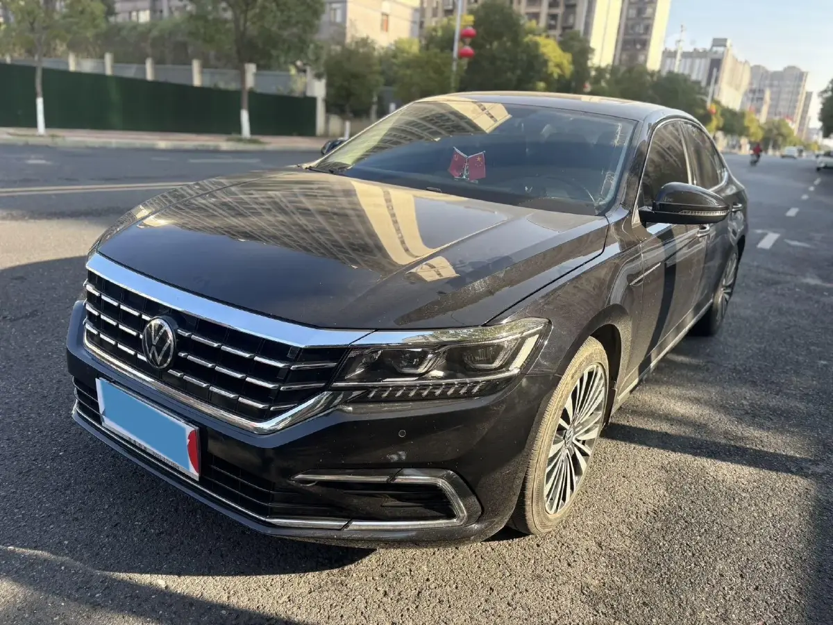 2021 Volkswagen Passat 2.0T 186HP L4 7DCT