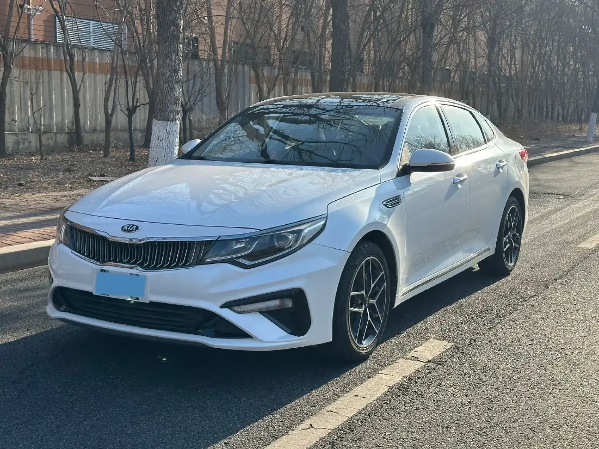 2019 Kia K5 2.0L 161HP L4 6AT