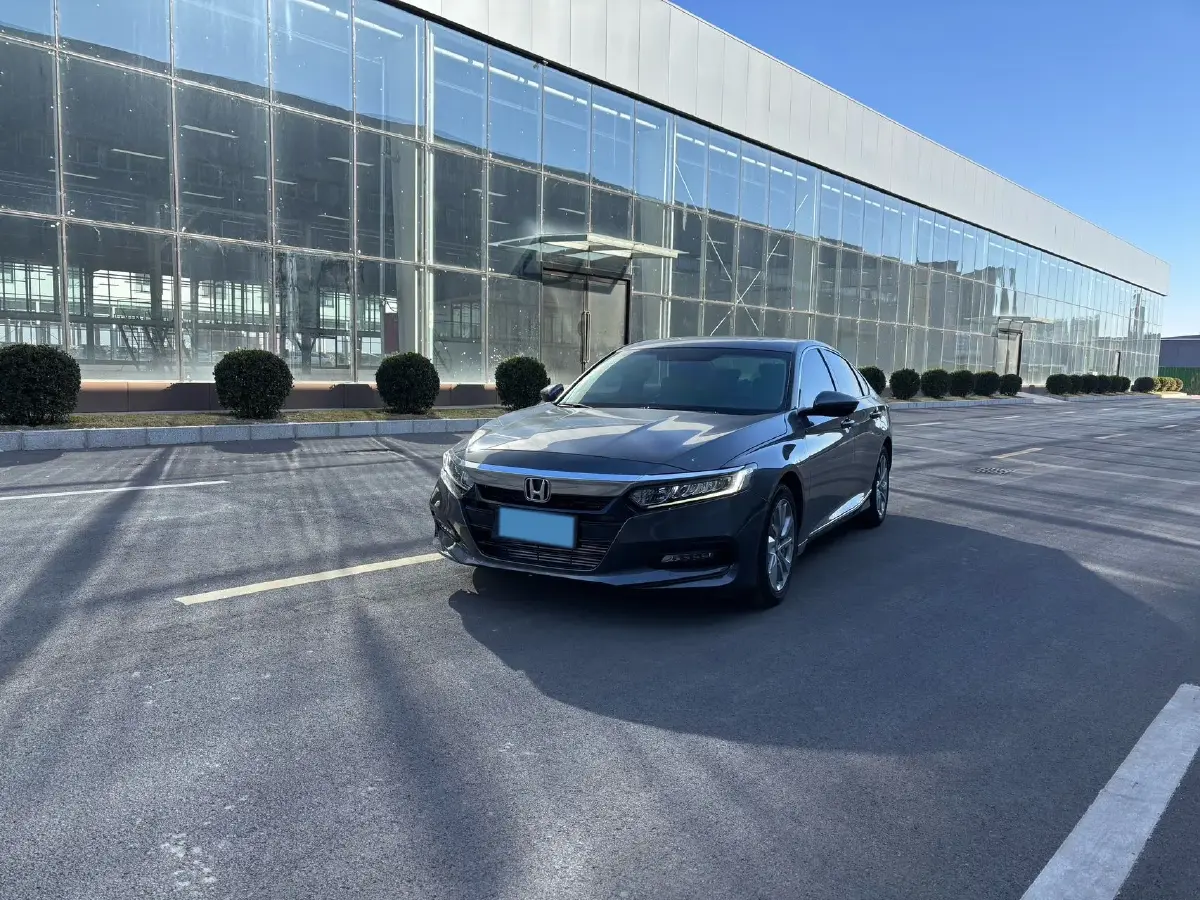 2018 Honda Accord 1.5T 194HP L4 CVT