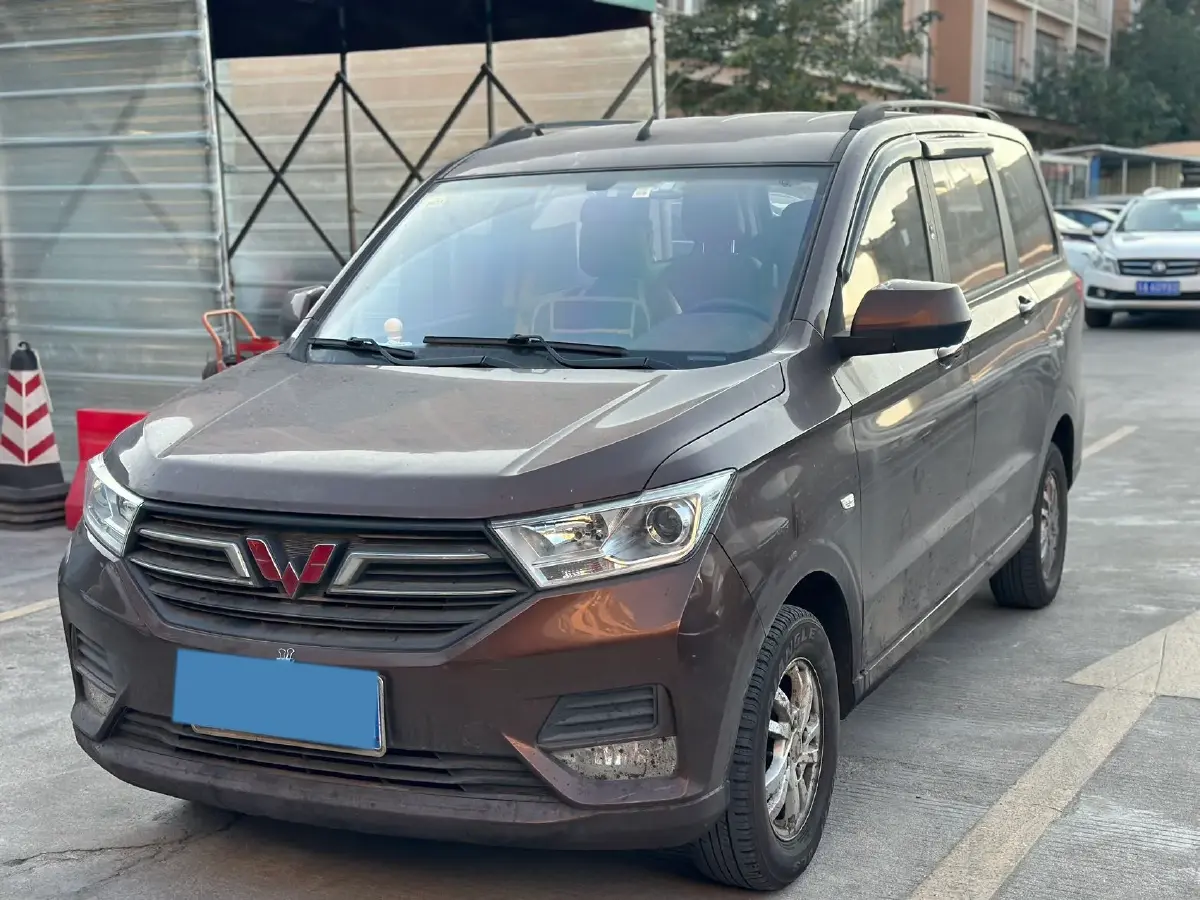 2018 WuLing HongGuang 1.5L 105HP L4 5MT
