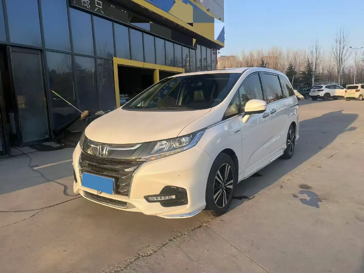 2021 Honda Odyssey 2.0L 146HP L4 E-CVT Hybrid