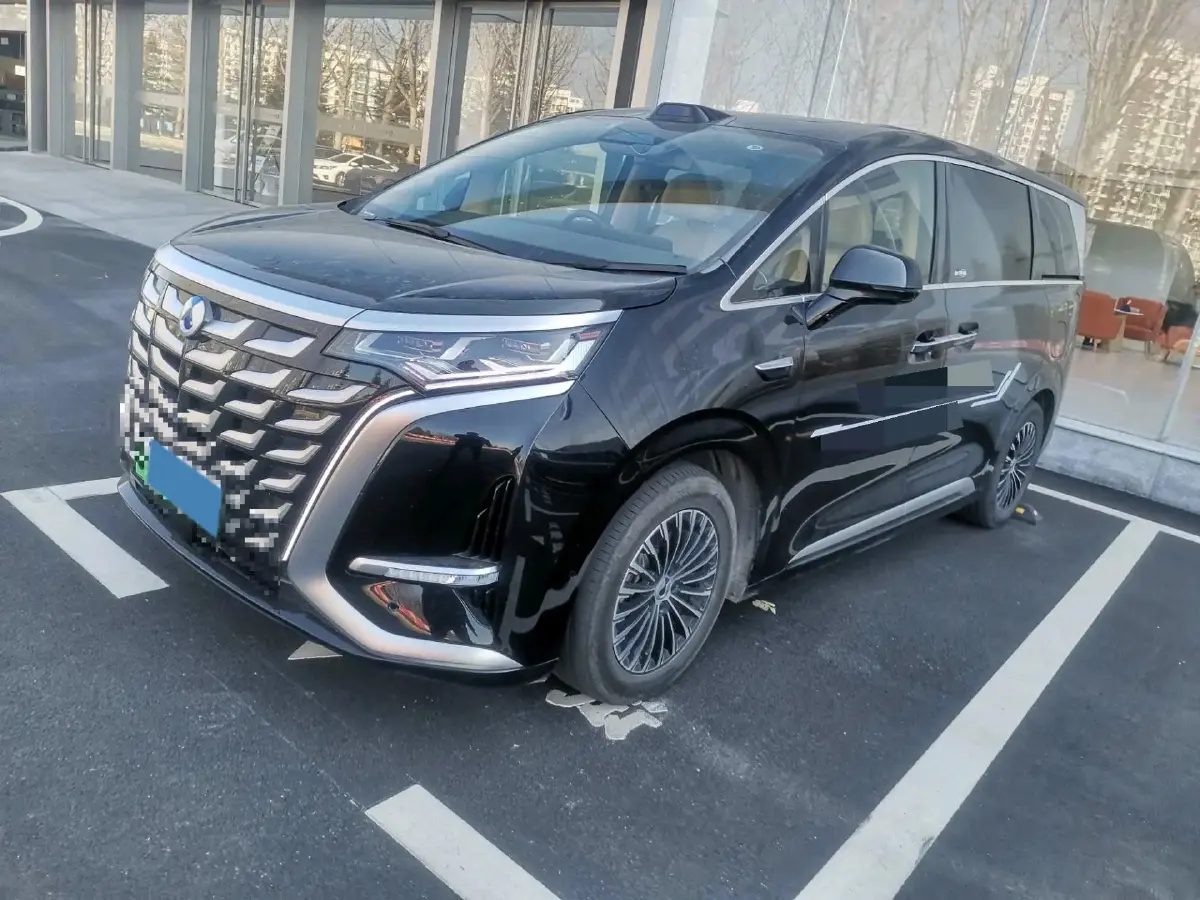 2025 Denza D9 1.5T 156HP L4 E-CVT PHEV 40KWH