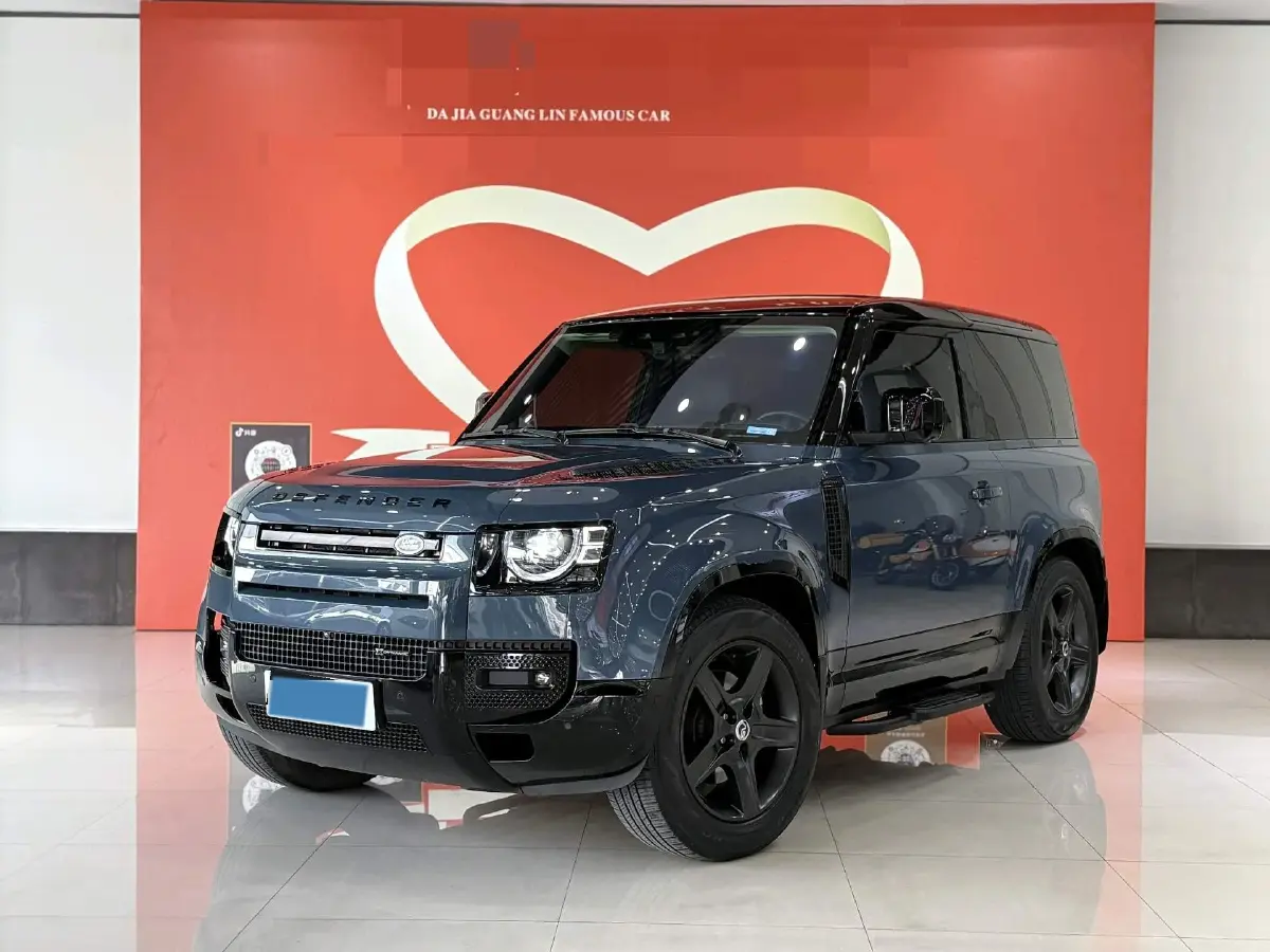 2022 Land Rover Defender 2.0T 300HP L4 8AT