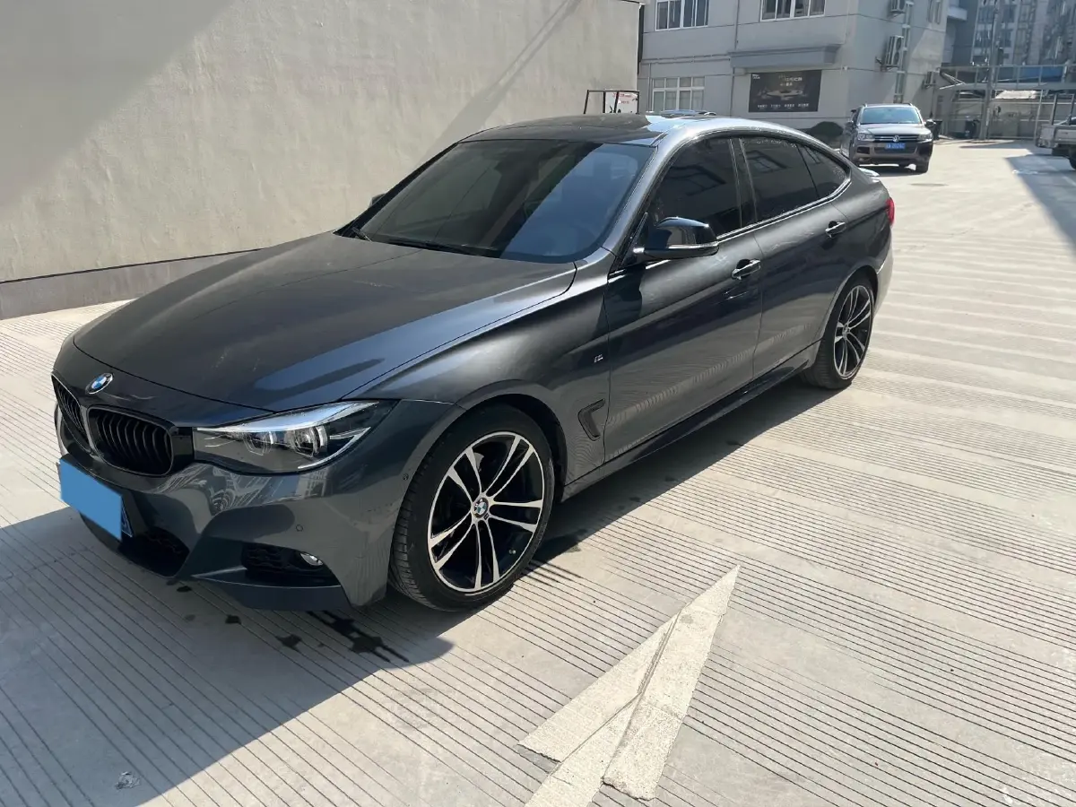 2019 BMW 3 Series GT 2.0T 252HP L4 8AT