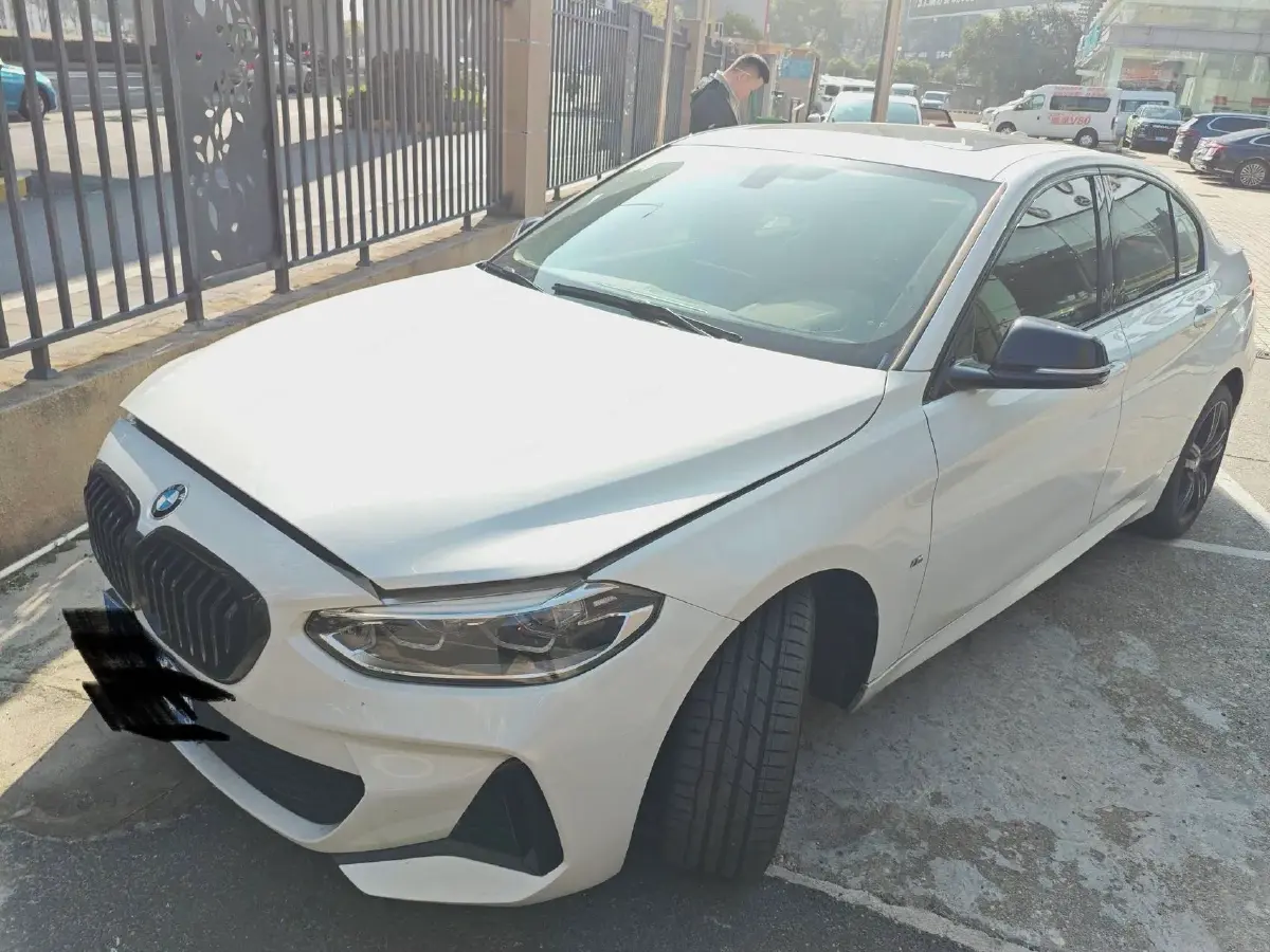 2022 BMW 1 Series 2.0T 192HP L4 7DCT