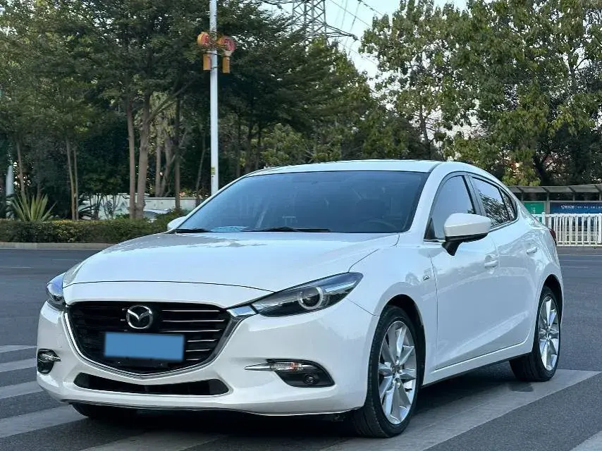 2017 Mazda 3 Axela 2.0L 158HP L4 6AT
