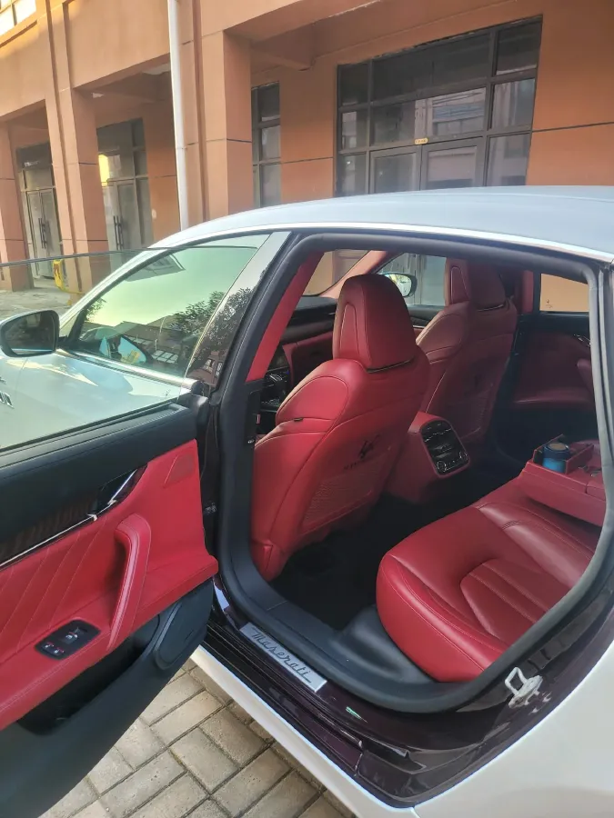 2019 Maserati Quattroporte 3.0T 350HP V6 8AT,autocango,china used car exporter,china ev exporter,chinese used car exporter,chinese used ev exporter
