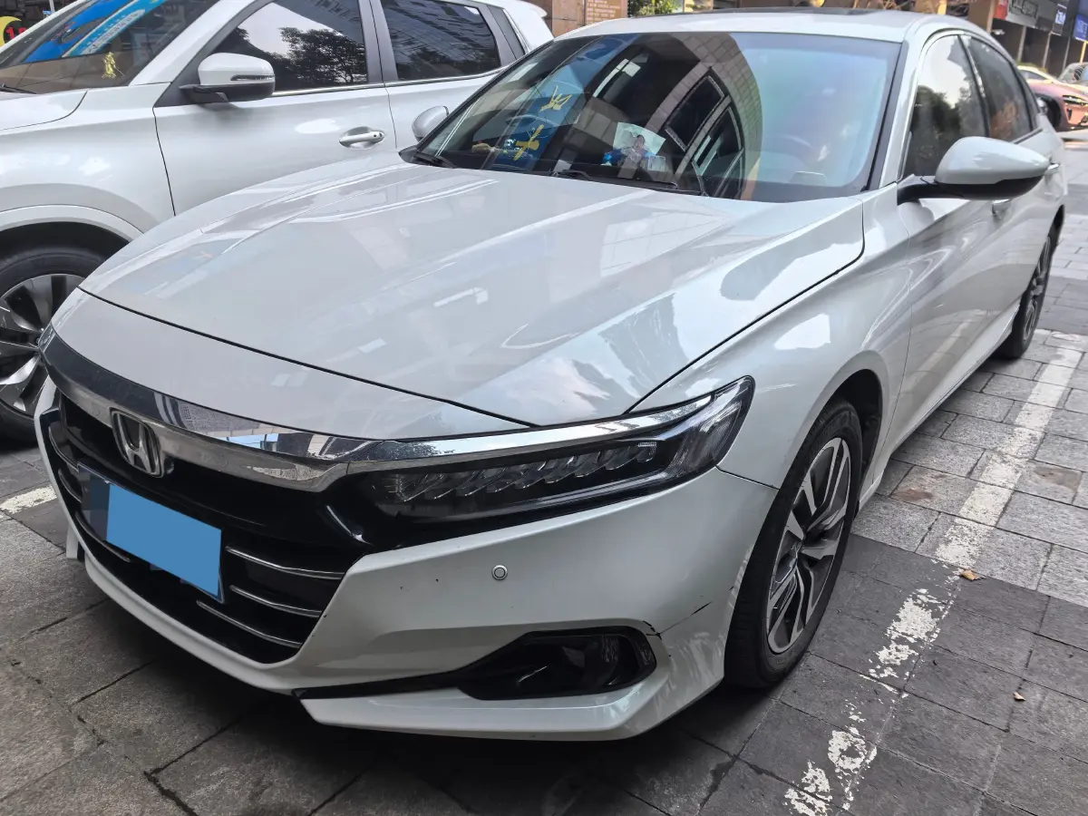 2022 Honda Accord 2.0L 146HP L4 E-CVT Hybrid