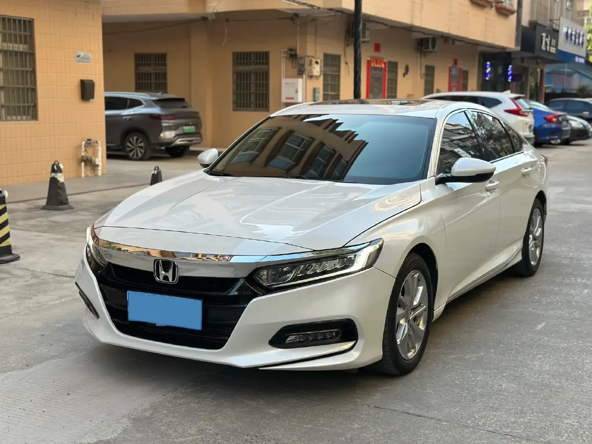 2018 Honda Accord 1.5T 194HP L4 CVT