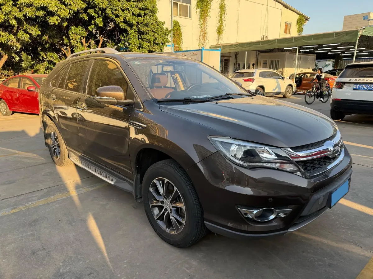 2017 BYD S7 1.5T 154HP L4 6MT,autocango,china used car exporter,china ev exporter,chinese used car exporter,chinese used ev exporter